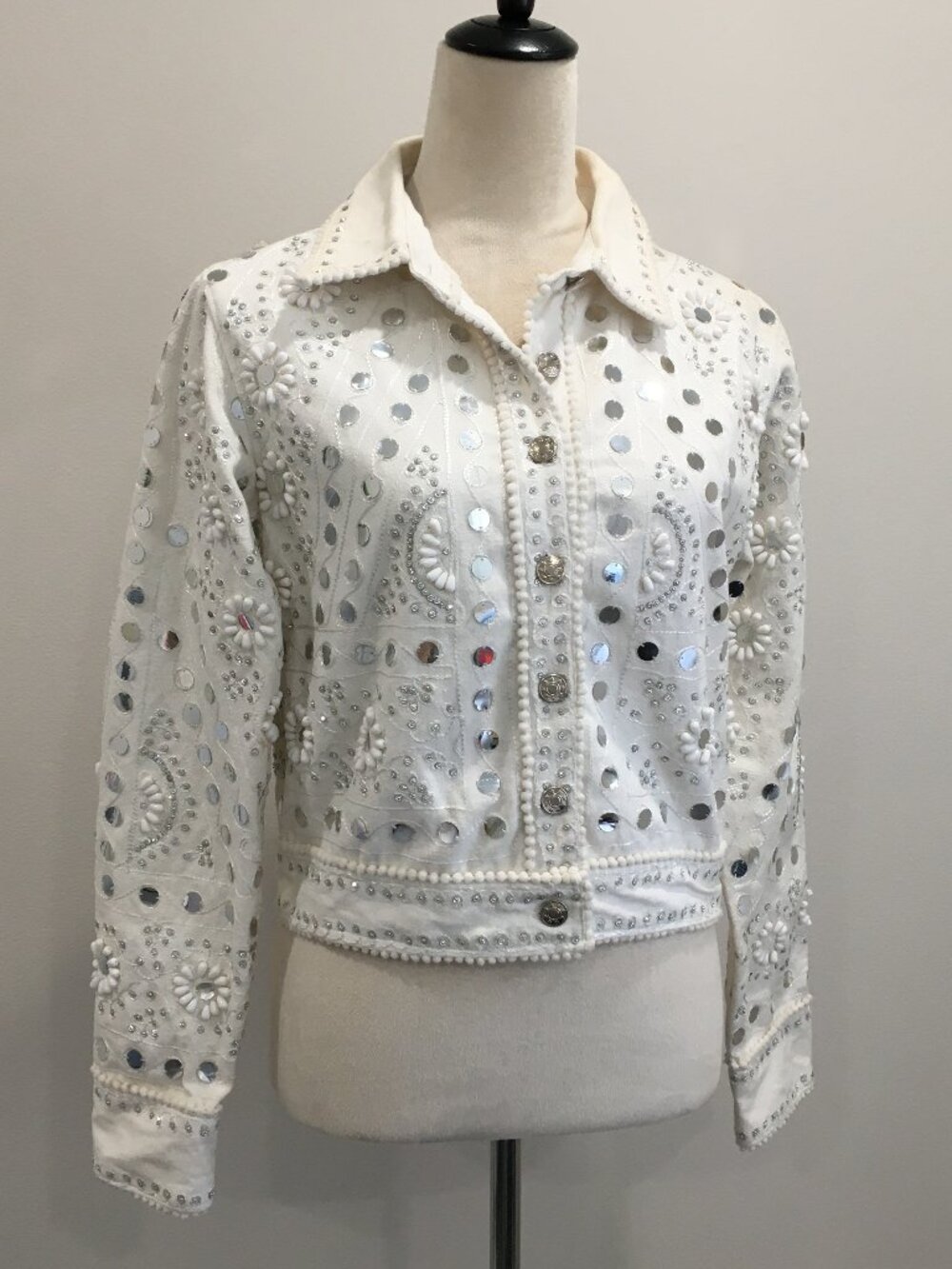 NWT TALISMAN White Silver Embroidery Embellished Beaded Amulet Jacket